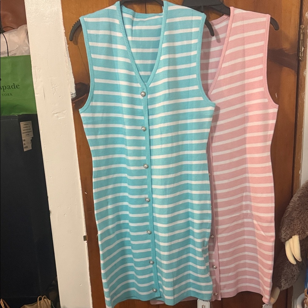 2 Striped Sleeveless Button-Down midi Dresses